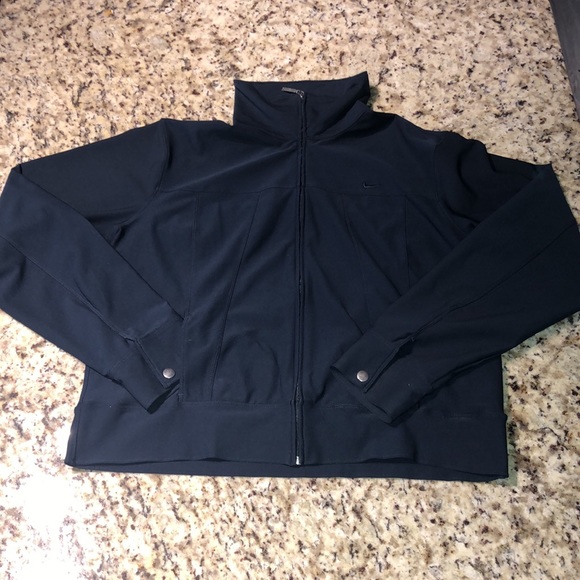Nike Jacket - Picture 2 of 4
